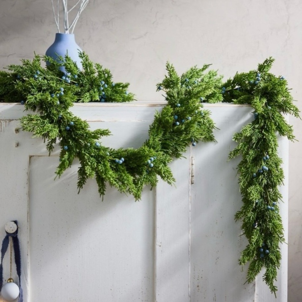 LAST ONE Anthropologie / Terrain Juniper Berry Garland 108” NWT Disc. Style - Picture 2 of 8